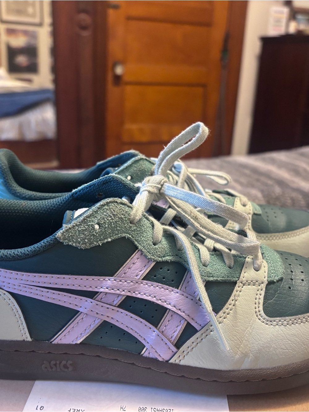 ASICS women’s skyhand OG sneakers size 9